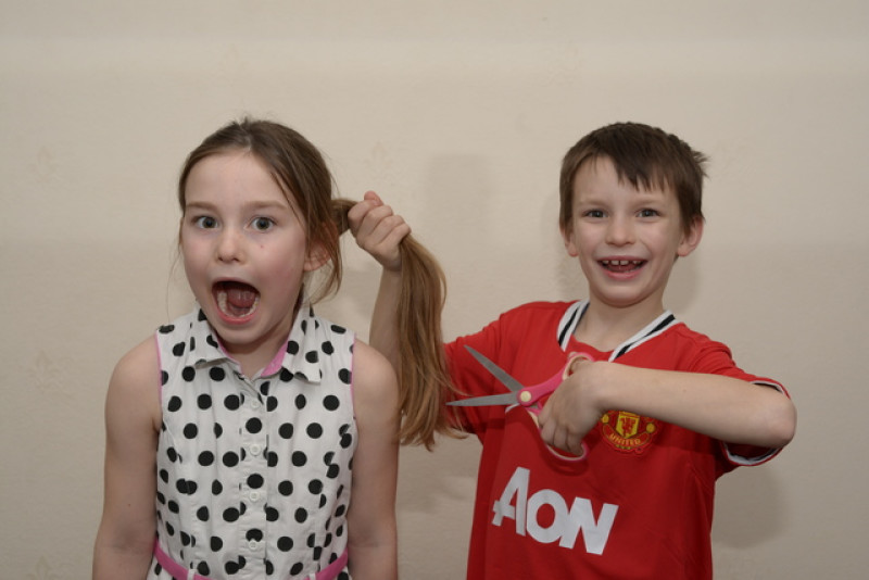 Main image for Youngster to have locks chopped in support of mum