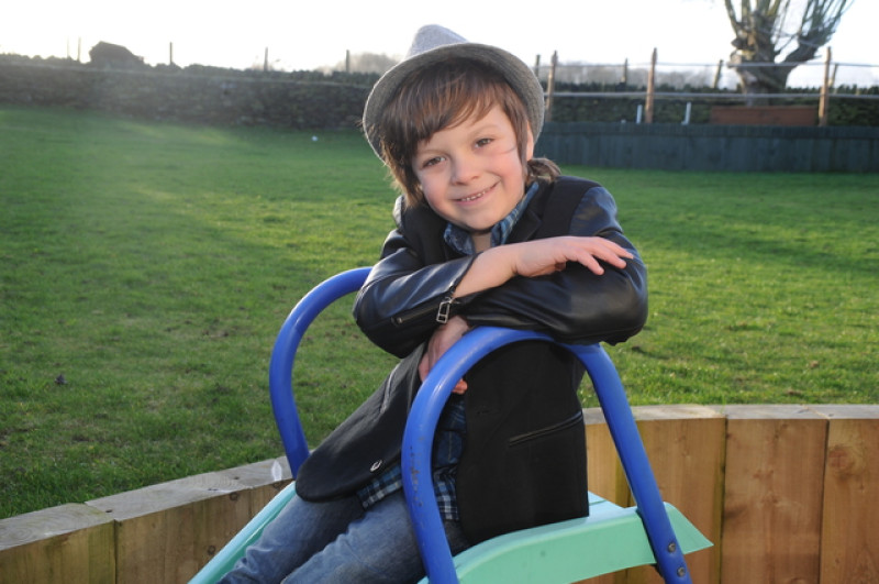 Main image for Little actor gets first taste of fame