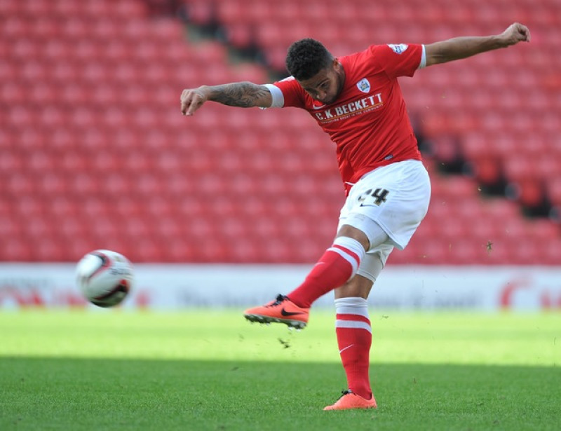 Main image for Reuben leaves Reds