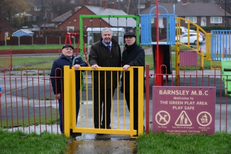 Main image for Broken gate fixed after forced U-turn