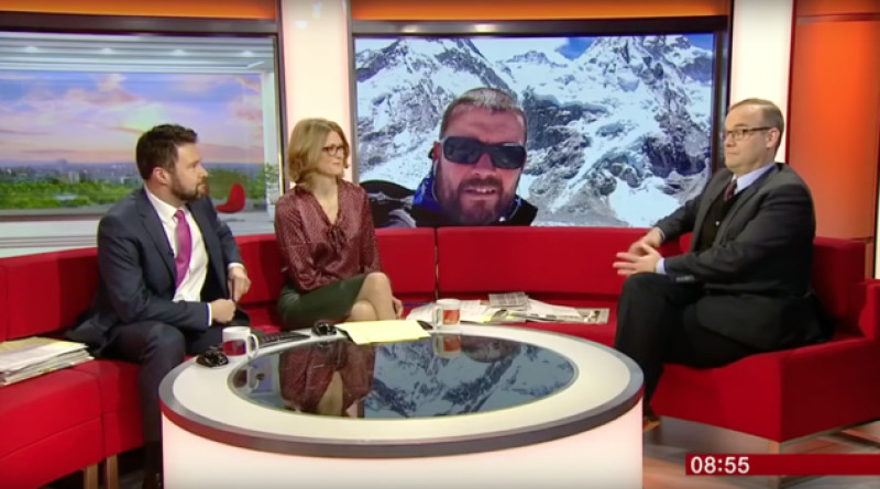 Main image for Everest hero goes viral after mix up