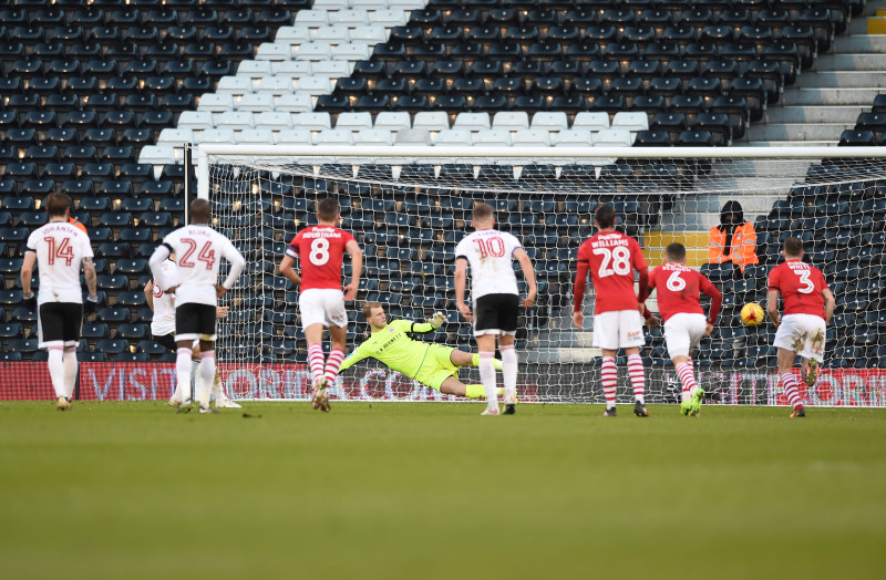 Main image for Controversial penalty in Reds loss at Fulham