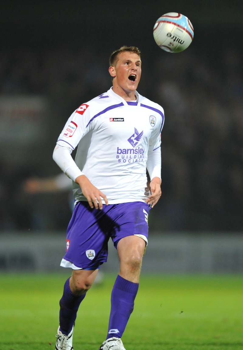 Main image for Reds to take 2,500 fans to top flight Clarets hoping to cause shock