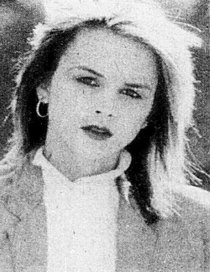 1982: Glancing Back Image