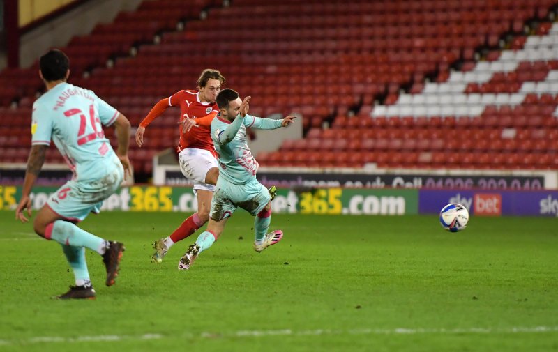Main image for Ismael annoyed after 'completely stupid' second Swansea strike