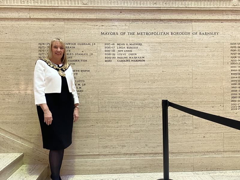 Main image for Longest-serving mayor praises residents’ spirit