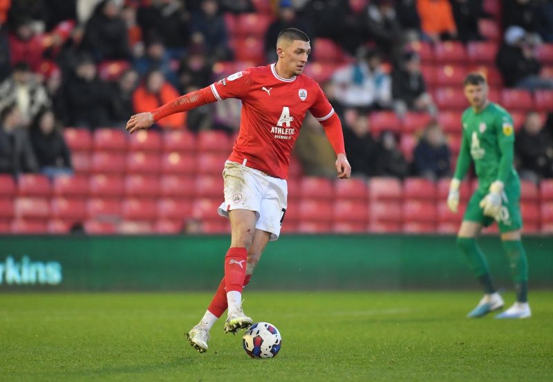 Main image for Bobby Thomas: 'Eyes fixed on top six minimum'