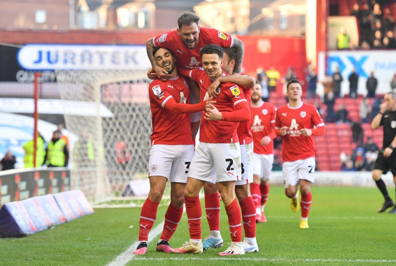 Main image for Duff praises strikers after comfortable win