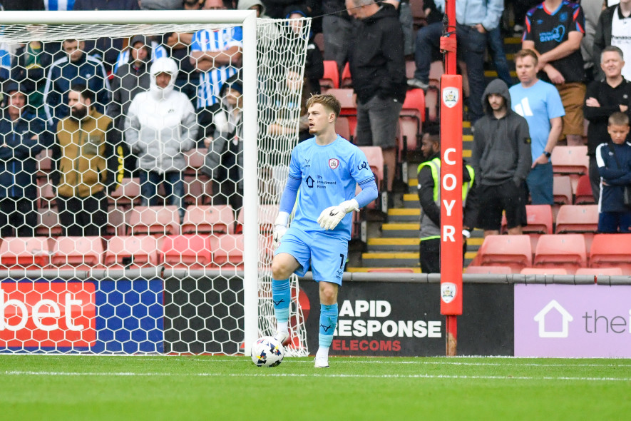 Main image for Barnsley end goalkeeper's loan