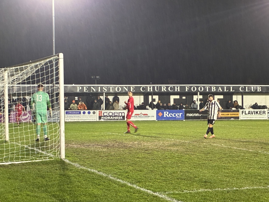 Penistone against Wombwell Town. Picture: Rebecca Sills.