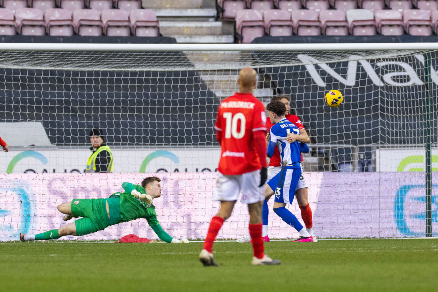 Main image for Connell sent off in draw at Wigan