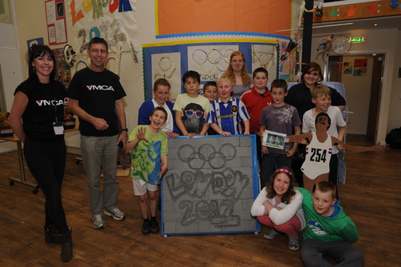 Main image for Kids create Olympic art