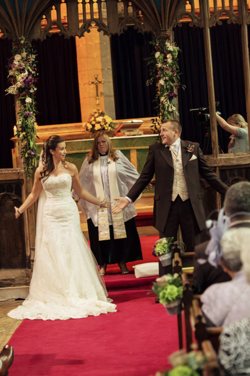 Main image for Couple's 'flashmob' wedding goes viral