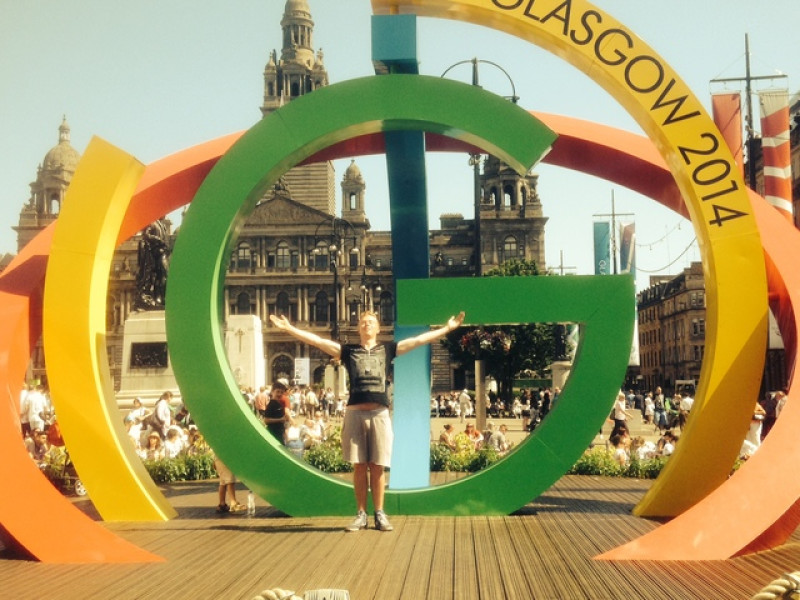 Main image for Teenager wows crowd at Commonwealth Games