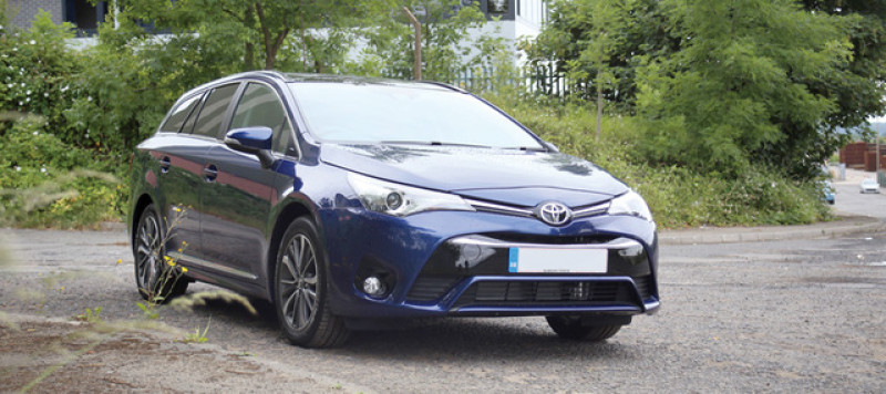 Main image for Toyota's Avensis gets a facelift