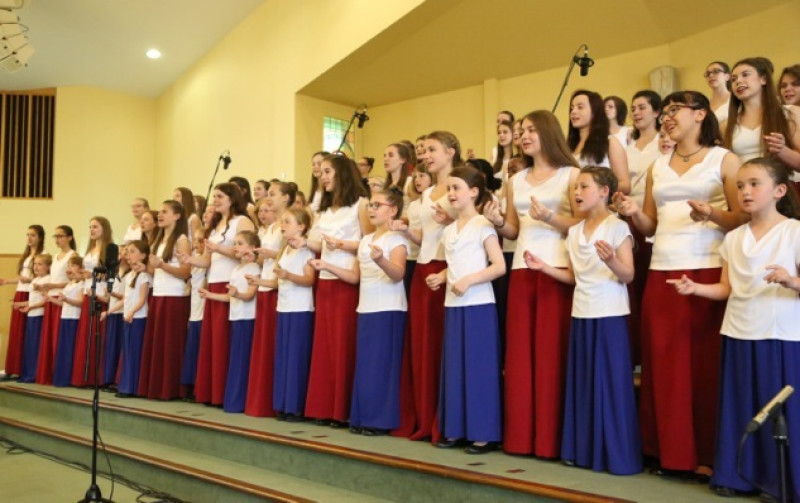 Main image for World-class singers join forces in Hungary