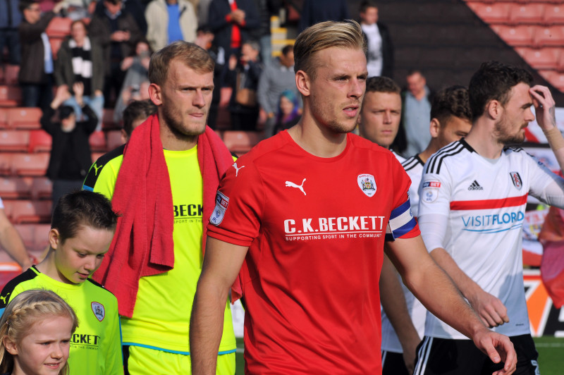 Main image for Roberts and Scowen leave Oakwell