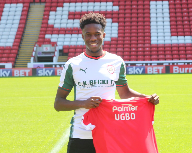 Main image for Reds bag loan striker