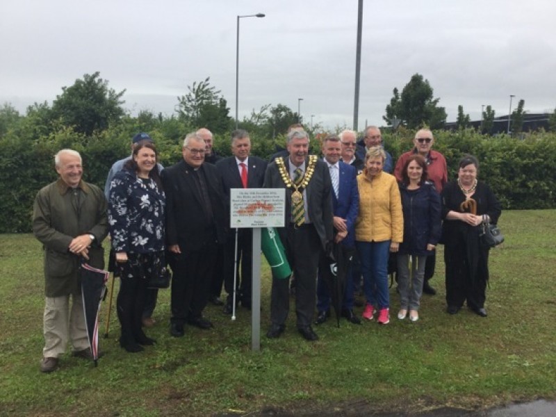 Main image for Plaque honours Great War victims
