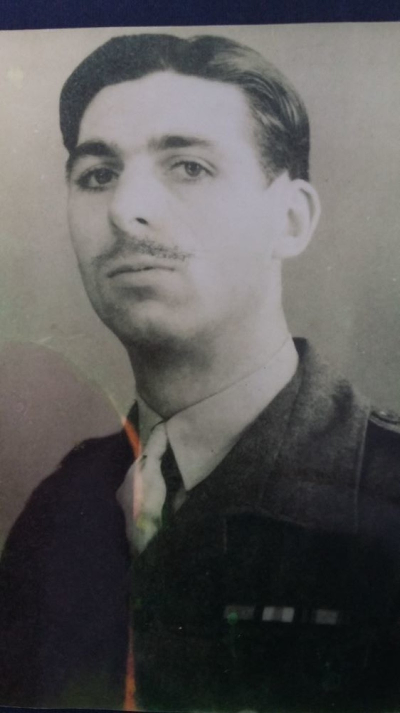 Main image for D-Day veteran dies aged 94