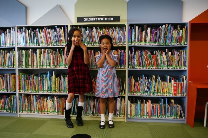 Main image for New library combines the traditional and the cutting edge