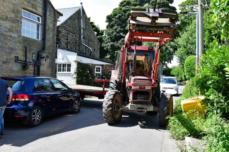 Main image for Farmers bemoan inconsiderate parking