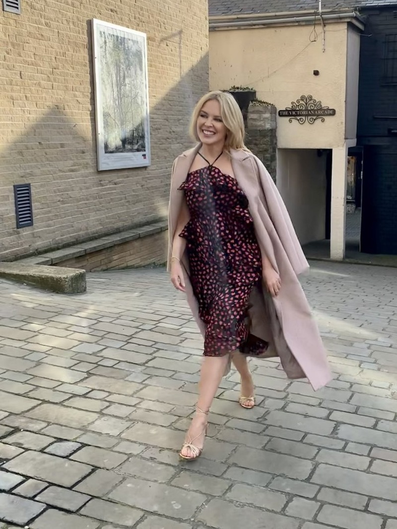Main image for Pop superstar’s post causes stir