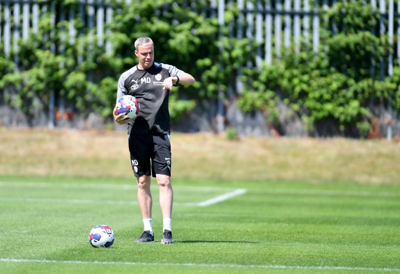 Main image for COMMENT: Time for Reds start again