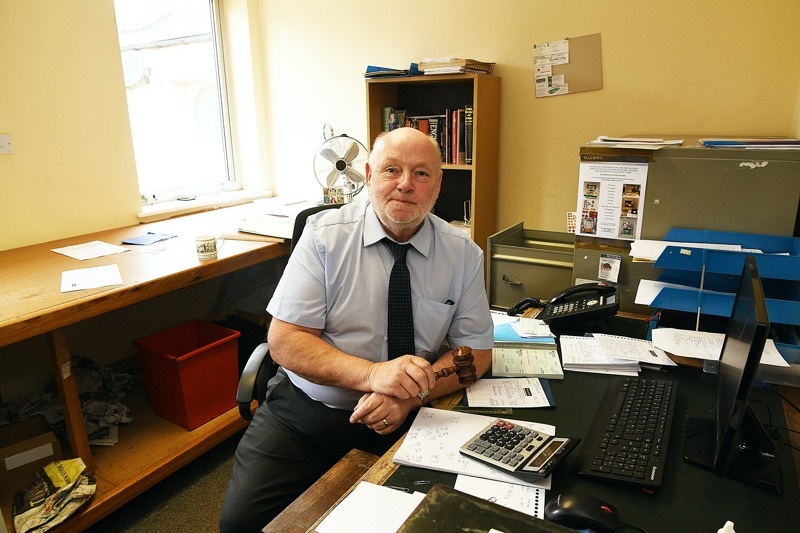RETIREMENT: Wilby’s estate agent Pierre Maciag.  Picture: Wes Hobson.  PD092309.