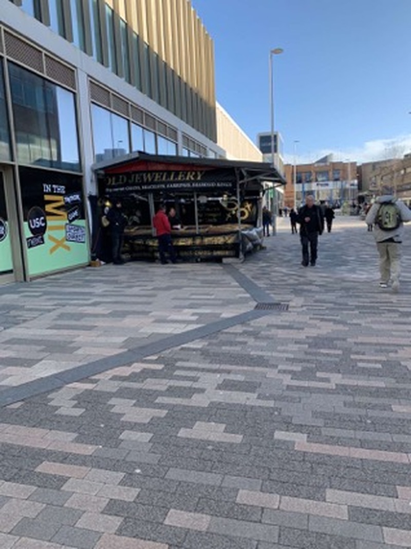 Main image for M and S to close store