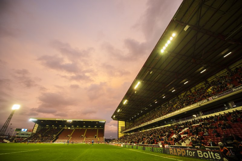 Main image for Barnsley close in on signing to fill gap at centre-back
