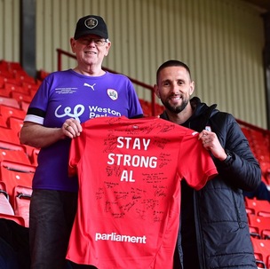 TRIBUTE: Alan with Conor Hourihane.