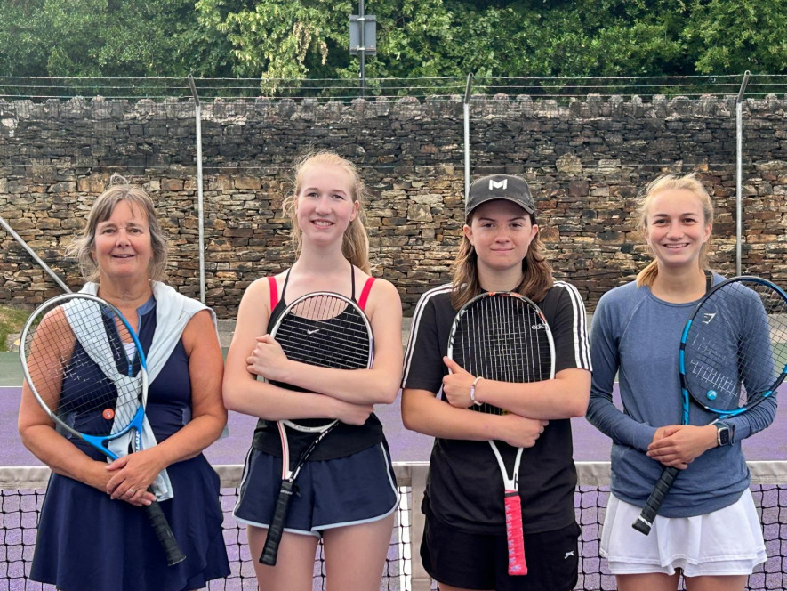 Title: Sarah Coe, Eleanor Kelsall-Yoward, Libby Wilson and Rebecca Coe.
