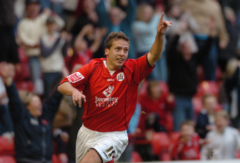 Main image for Ex-skipper Howard in talks over Oakwell return