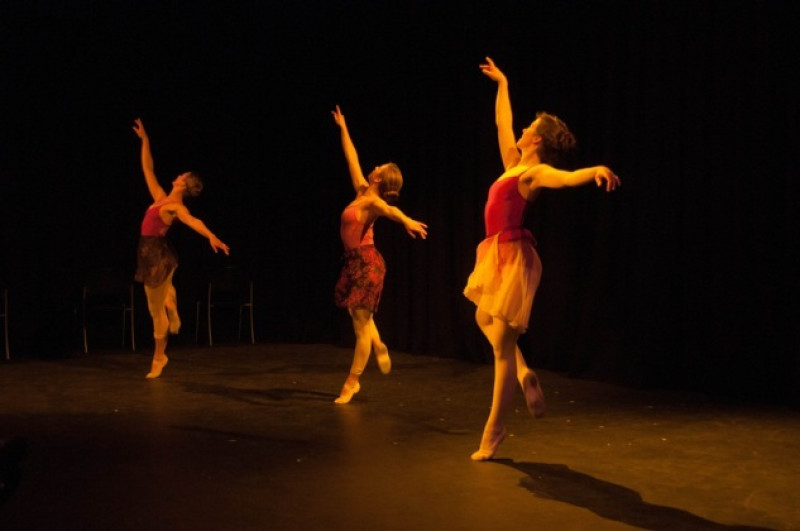 Main image for New dance course at Barnsley College