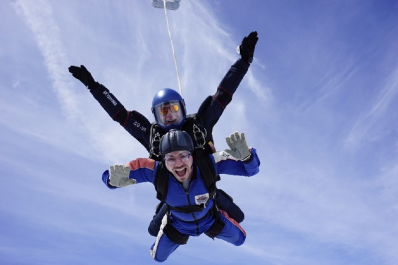 Main image for Hospital handyman completes charity parachute jump