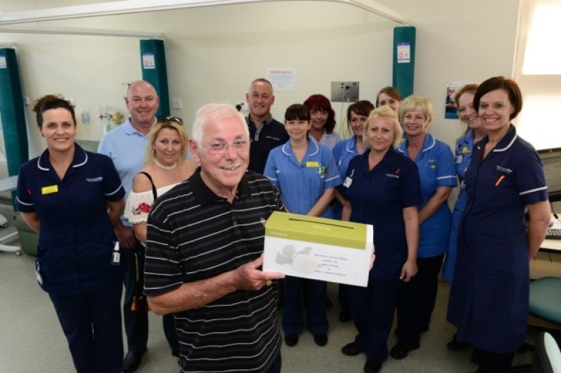 Main image for Widower donates £400 to chemotherapy unit