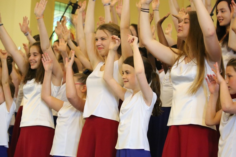 Main image for Choir awarded by Queen