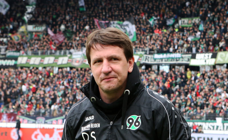 Main image for Stendel takes Oakwell hotseat