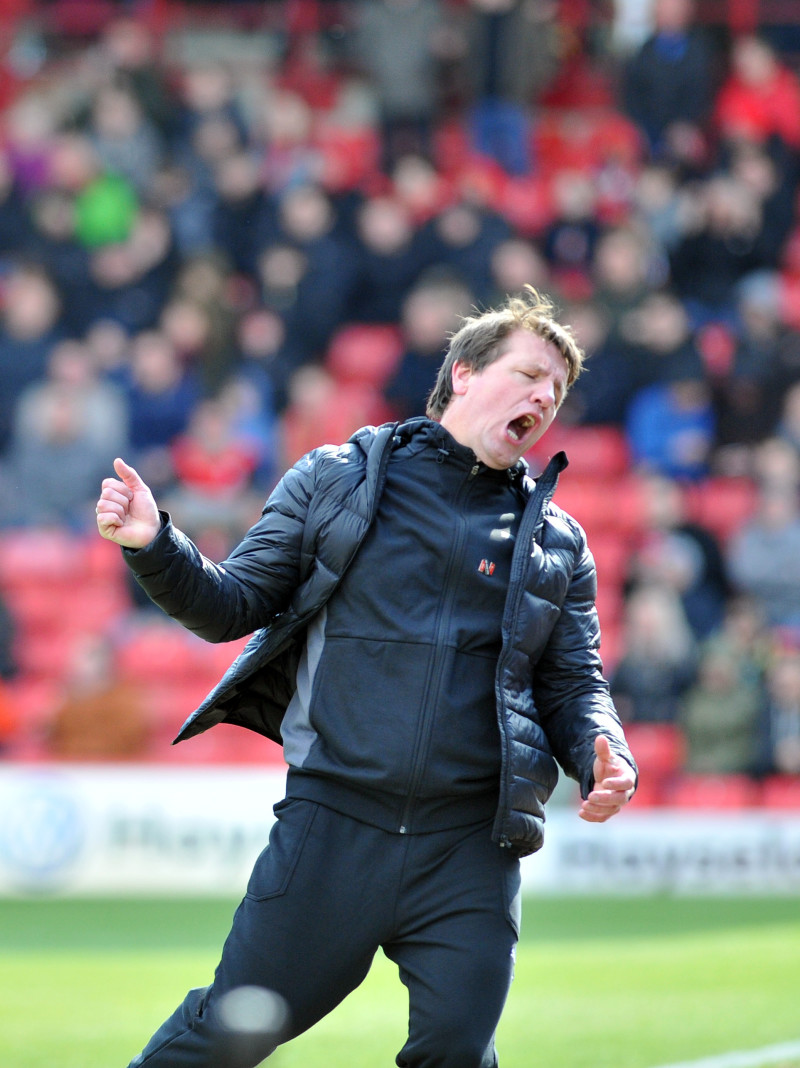 Main image for Arrested man given further bail in Oakwell ‘assault’ case