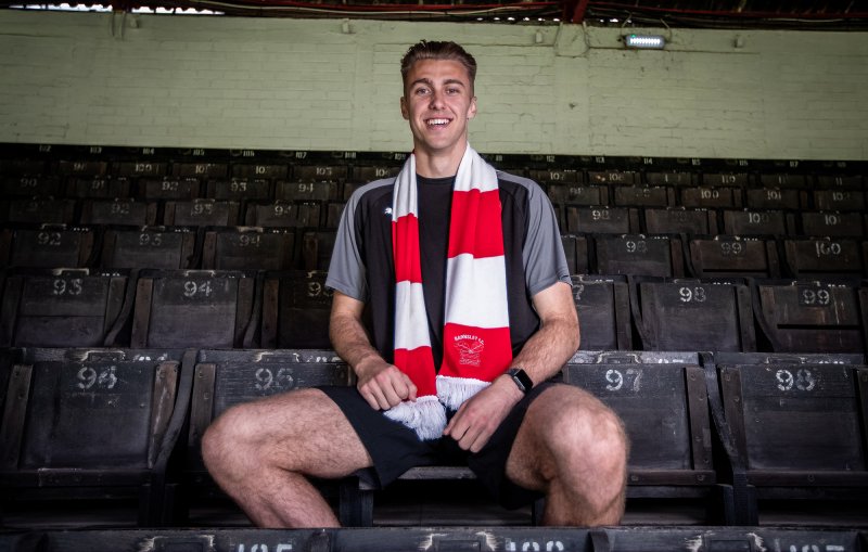Main image for Reds make Kiwi 'keeper first signing