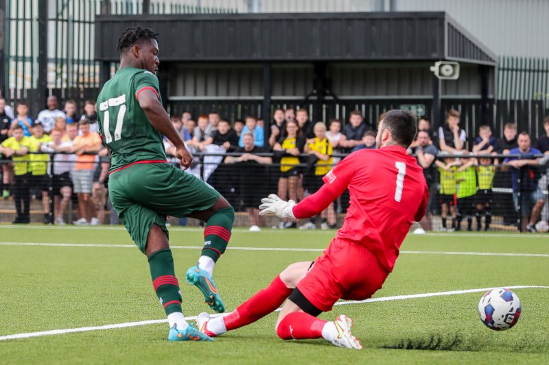 Aaron Leya Iseka makes it 2-0