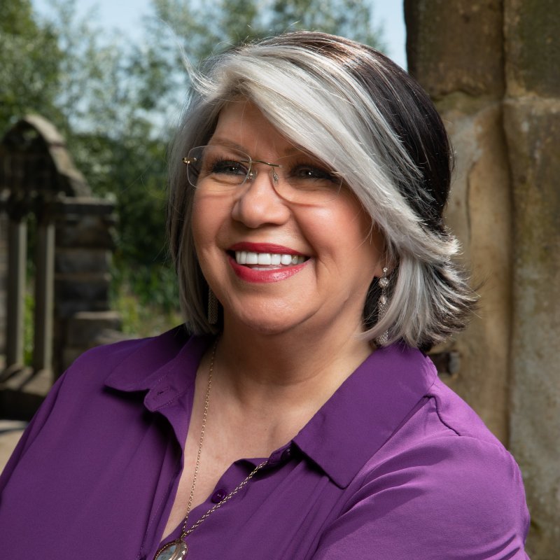 Milly Johnson: Credit - Roth Read Photography
