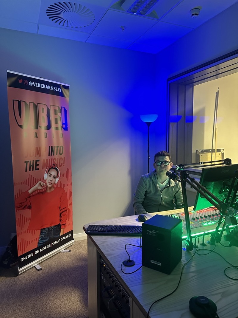 Main image for Thomas making waves on the radio