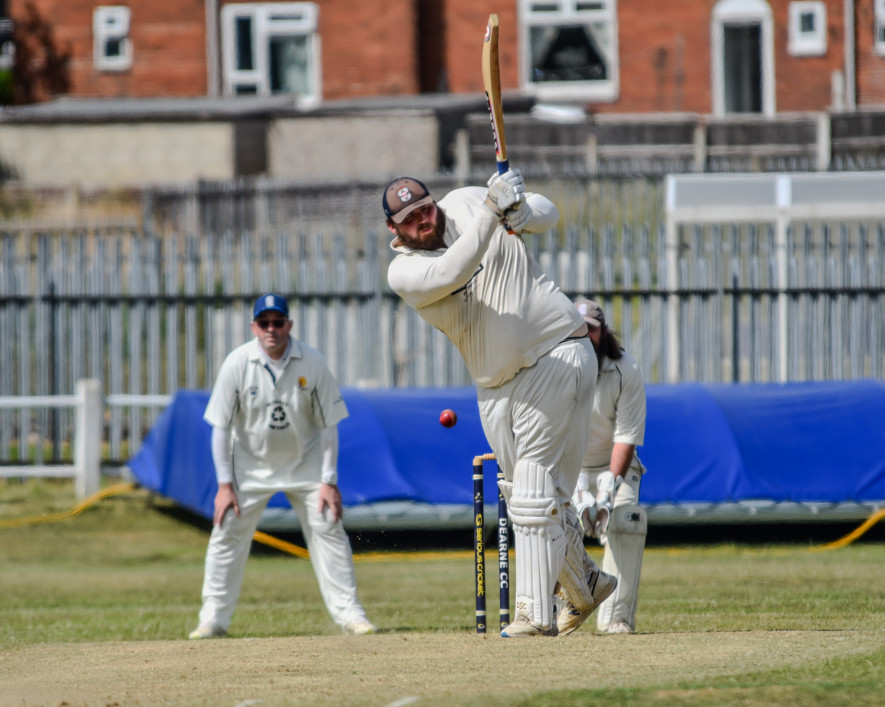 Main image for Tons for Penistone's Smythe and Darfield duo