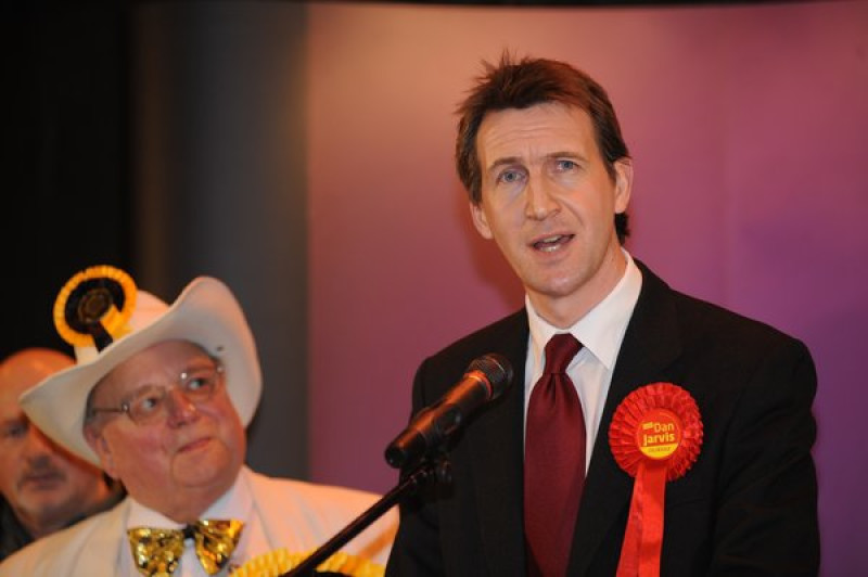 Main image for MP writes to Cameron over food banks