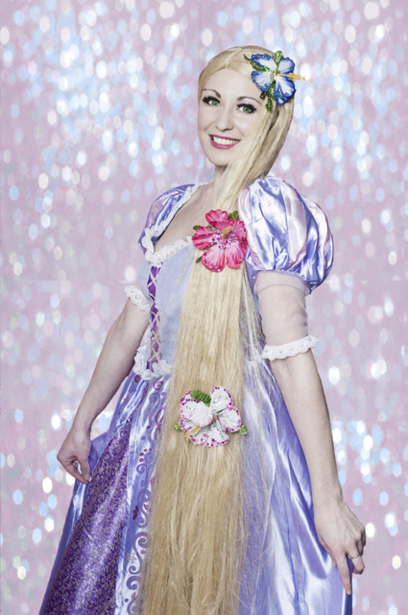 Main image for Princess visits for Barnsley youngsters