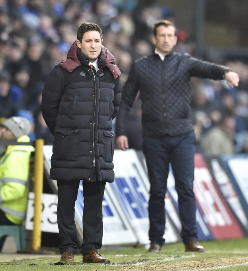 Main image for Waring nets again to put Reds two points off play-offs