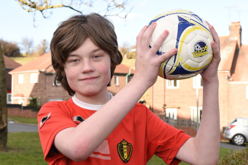 Main image for Medical mystery as teenager loses sight