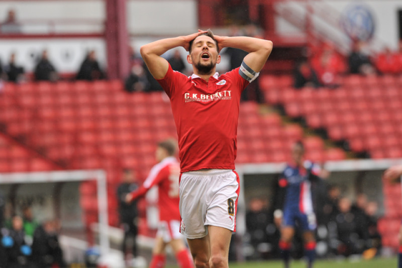 Main image for Reds drop out of the play-off places